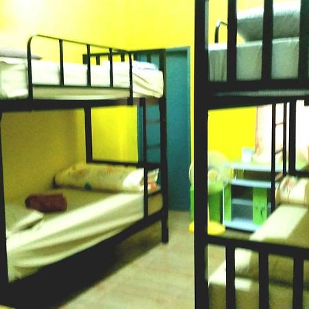 Yin Yang Guesthouse Чиангмай Экстерьер фото