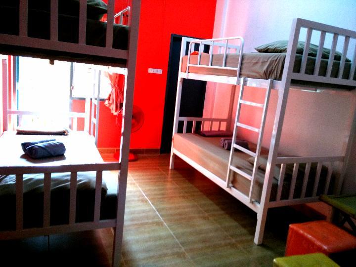 Yin Yang Guesthouse Чиангмай Экстерьер фото