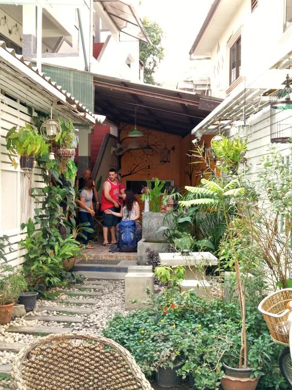 Yin Yang Guesthouse Чиангмай Экстерьер фото