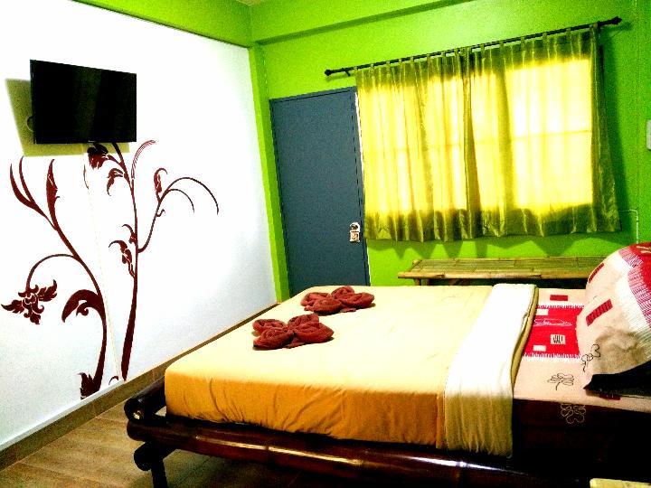 Yin Yang Guesthouse Чиангмай Экстерьер фото