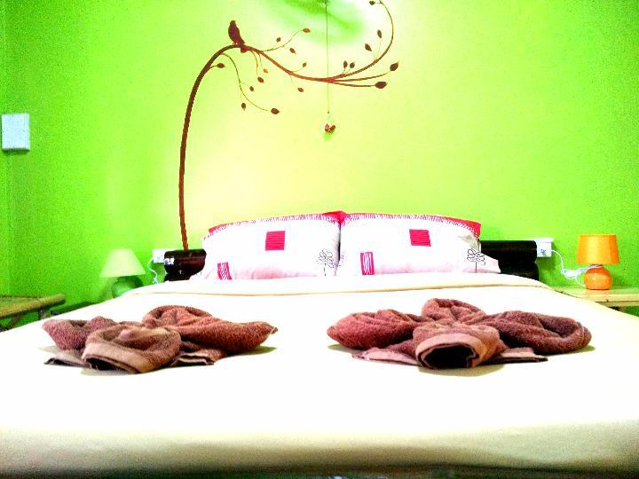 Yin Yang Guesthouse Чиангмай Экстерьер фото