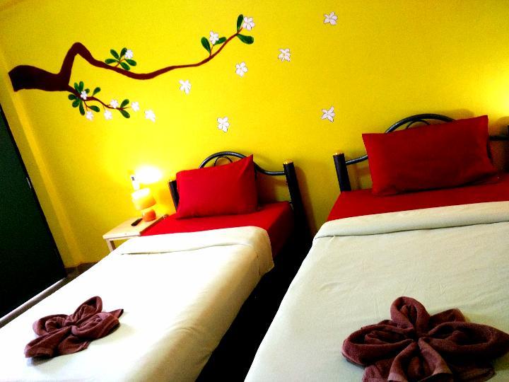 Yin Yang Guesthouse Чиангмай Экстерьер фото