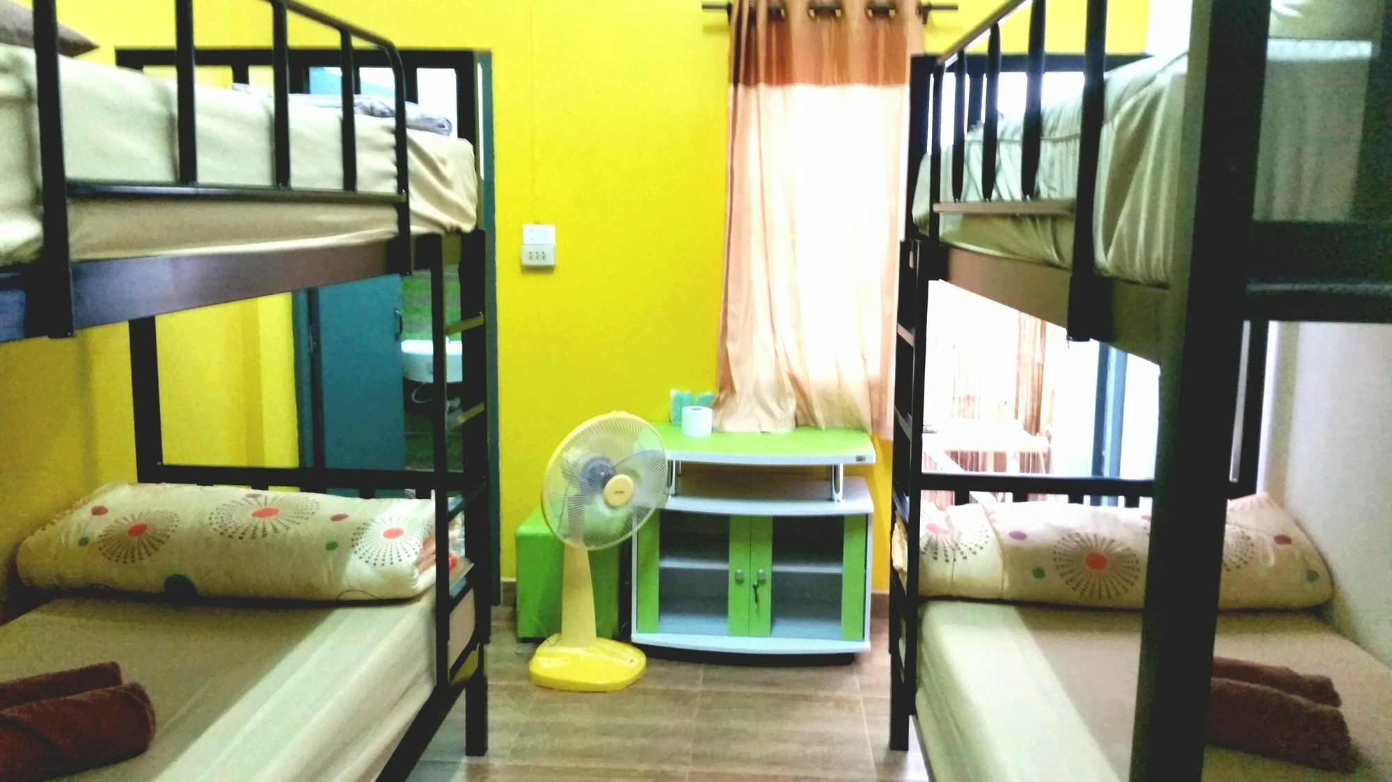 Yin Yang Guesthouse Чиангмай Экстерьер фото